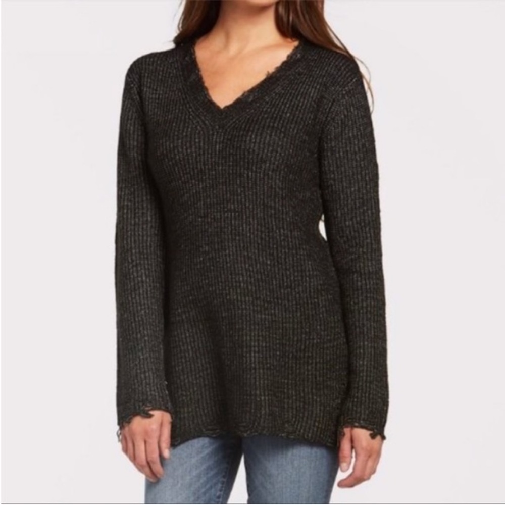 Evereve Stitches & Stripes Sloane Tunic Sweater with Destruction, Black, Size S